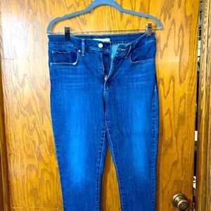 Levi’s 311 Shaping Skinny Jeans size 30